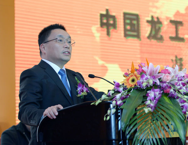 邱德波总裁说,2012年,行业增速急剧放缓,产能大量过剩,恶性竞争不断